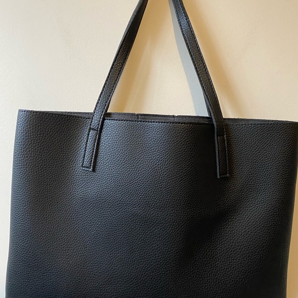 Vince Camuto Vegan Leather Tote Bag -NWOT - Picture 3 of 7